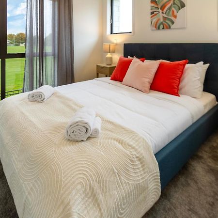 Ferienwohnung Peaceful Park View Townhouse 2 Bed W/Carpark Christchurch Exterior foto